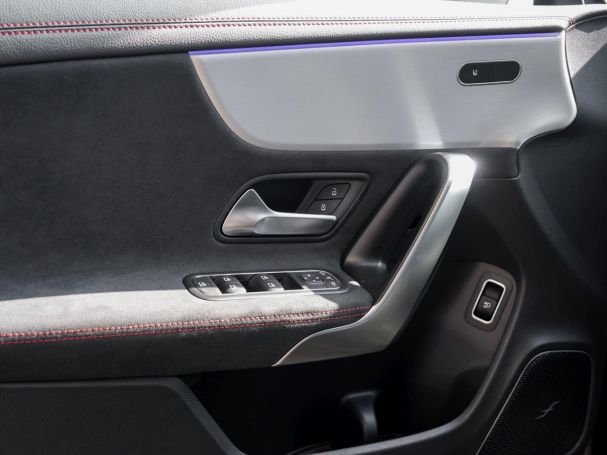 Mercedes-Benz CLA 250 4M SB AMG Distronic Burmester Navi 360°