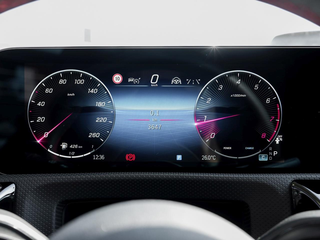 Mercedes-Benz CLA 250 4M SB AMG Distronic Burmester Navi 360°