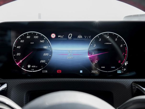 Mercedes-Benz CLA 250 4M SB AMG Distronic Burmester Navi 360°