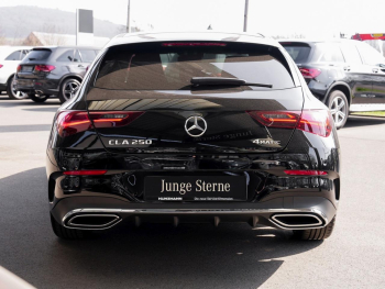 Mercedes-Benz CLA 250 4M SB AMG Distronic Burmester Navi 360°