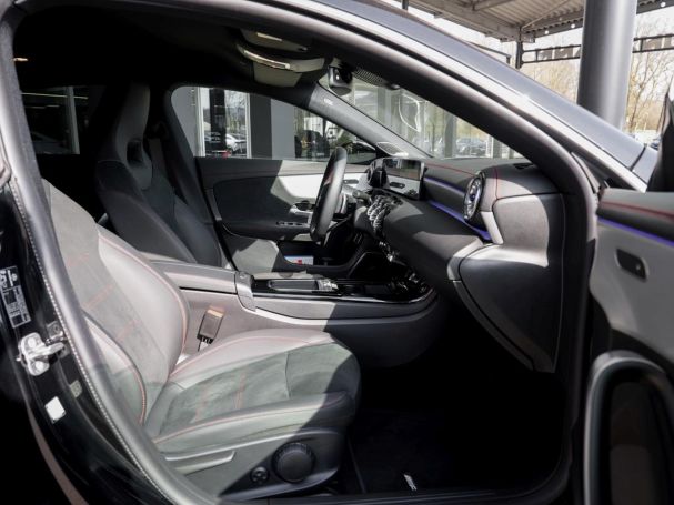 Mercedes-Benz CLA 250 4M SB AMG Distronic Burmester Navi 360°