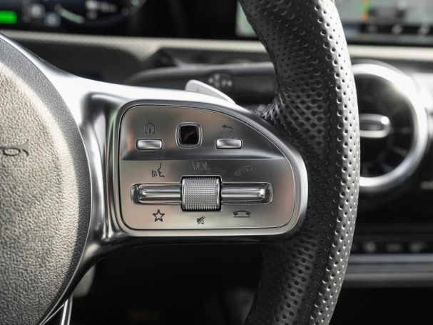 Mercedes-Benz CLA 250 e SB AMG Night Distronic Panorama AHK