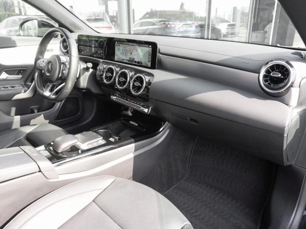 Mercedes-Benz CLA 250 e SB AMG Night Distronic Panorama AHK