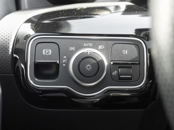 Mercedes-Benz CLA 250 e SB AMG Night Distronic Panorama AHK