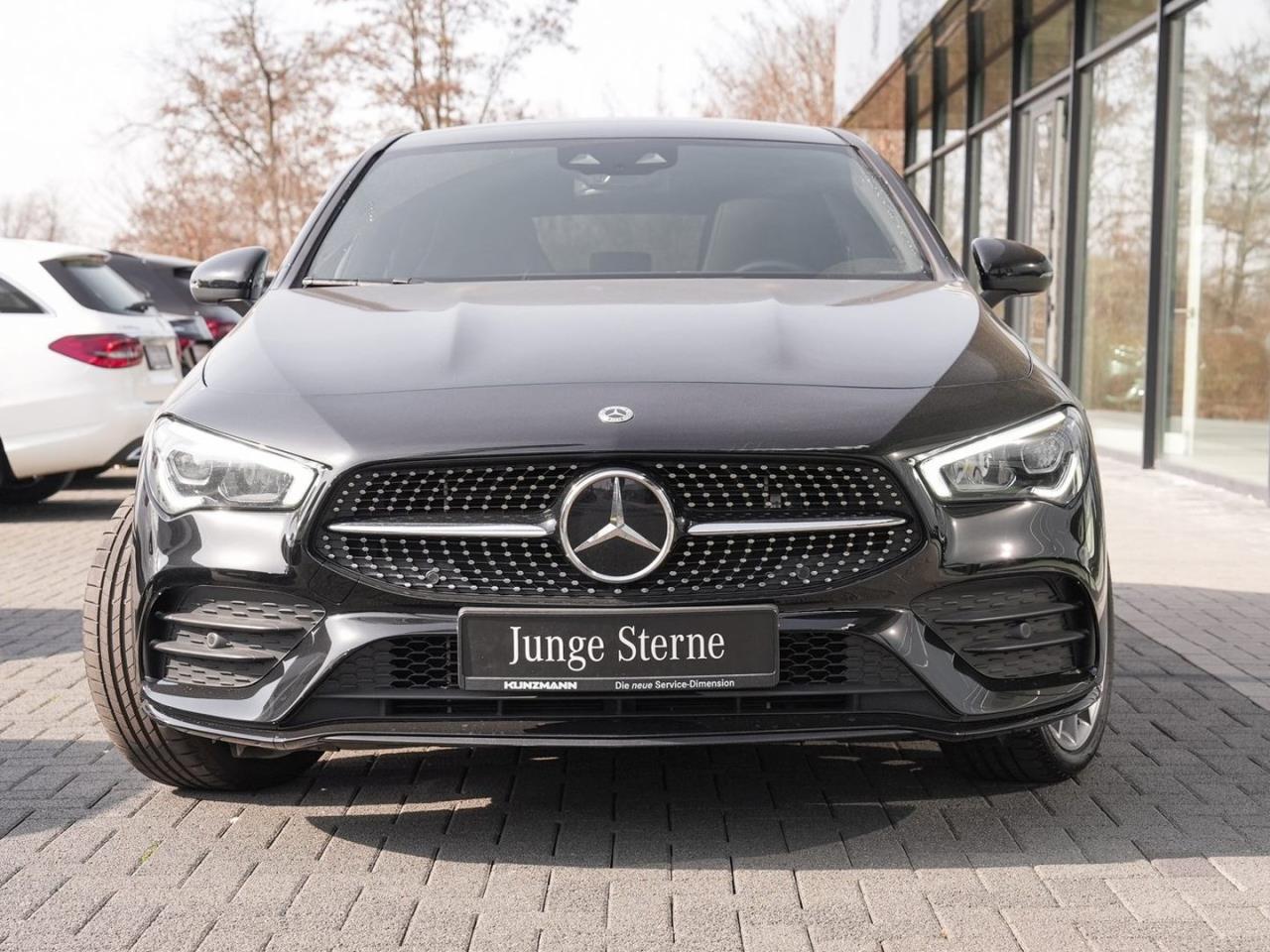 Mercedes-Benz CLA 250 e SB AMG Night Distronic Panorama AHK