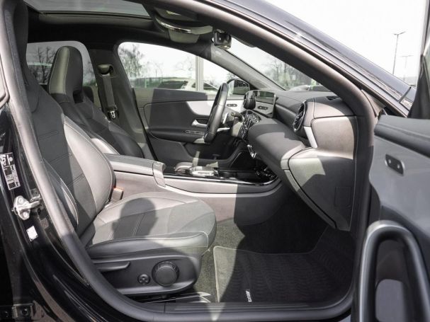 Mercedes-Benz CLA 250 e SB AMG Night Distronic Panorama AHK