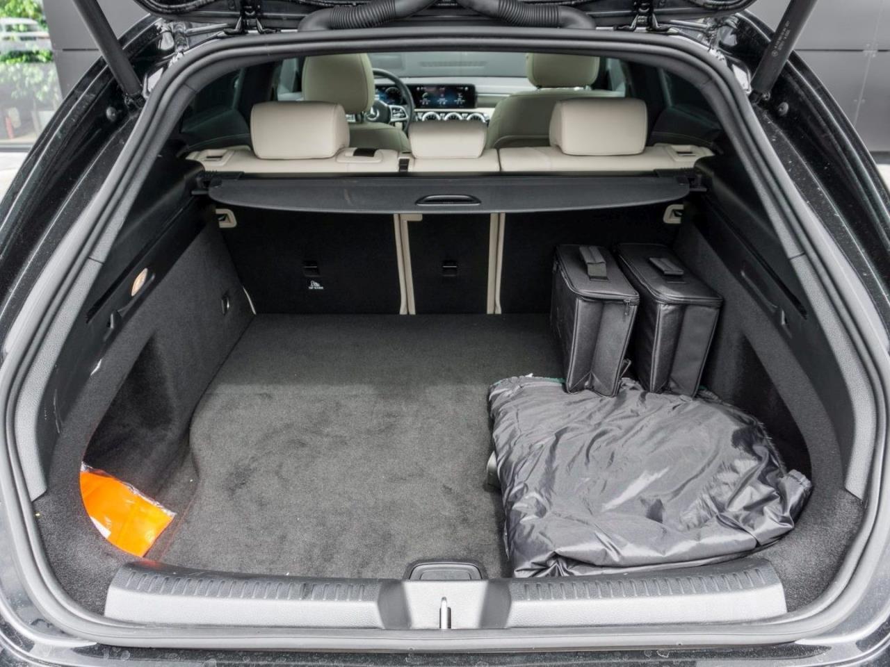 Mercedes-Benz CLA 250 e SB Progressive Night Panorama 360°