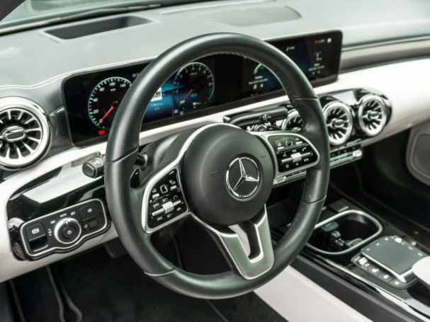 Mercedes-Benz CLA 250 e SB Progressive Night Panorama 360°