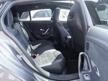 Mercedes-Benz CLA 250 e SB AMG EDITION2020 Night Panorama