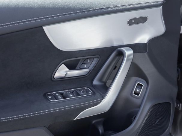 Mercedes-Benz CLA 250 e SB AMG EDITION2020 Night Panorama