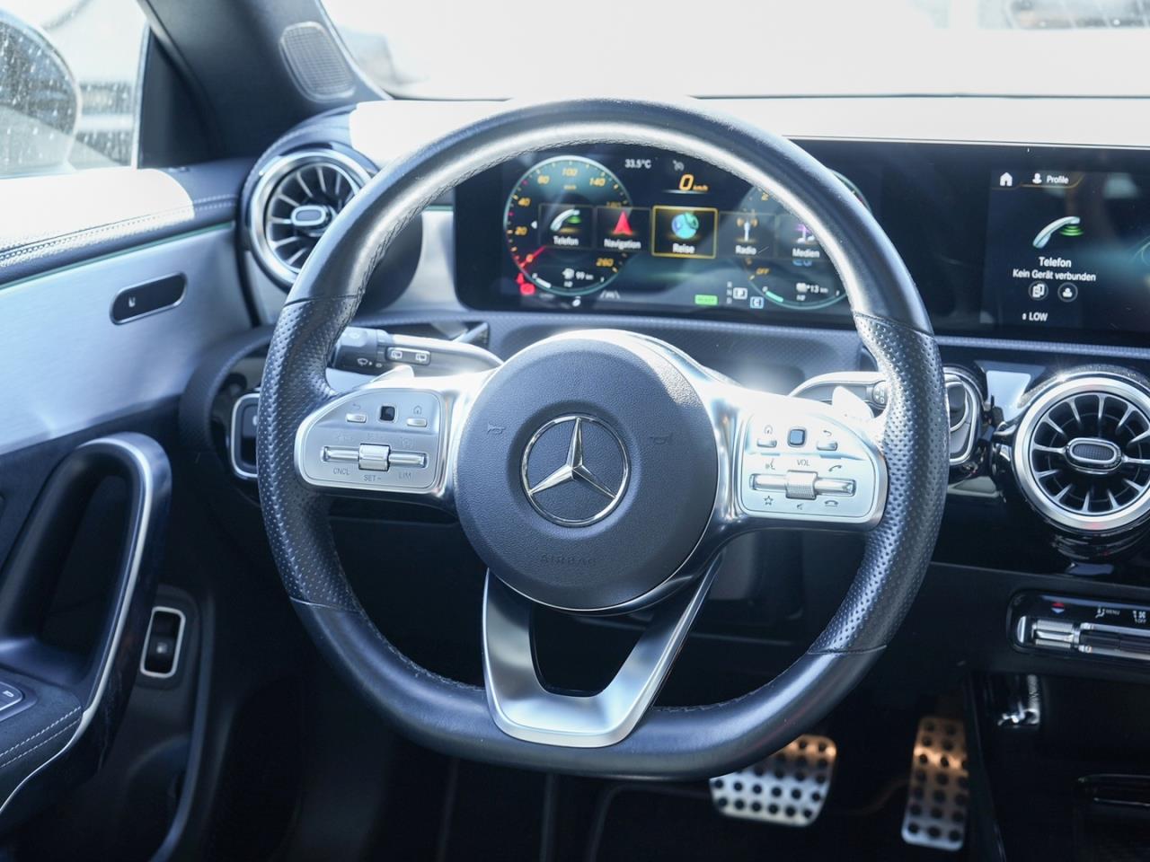 Mercedes-Benz CLA 250 e SB AMG EDITION2020 Night Panorama