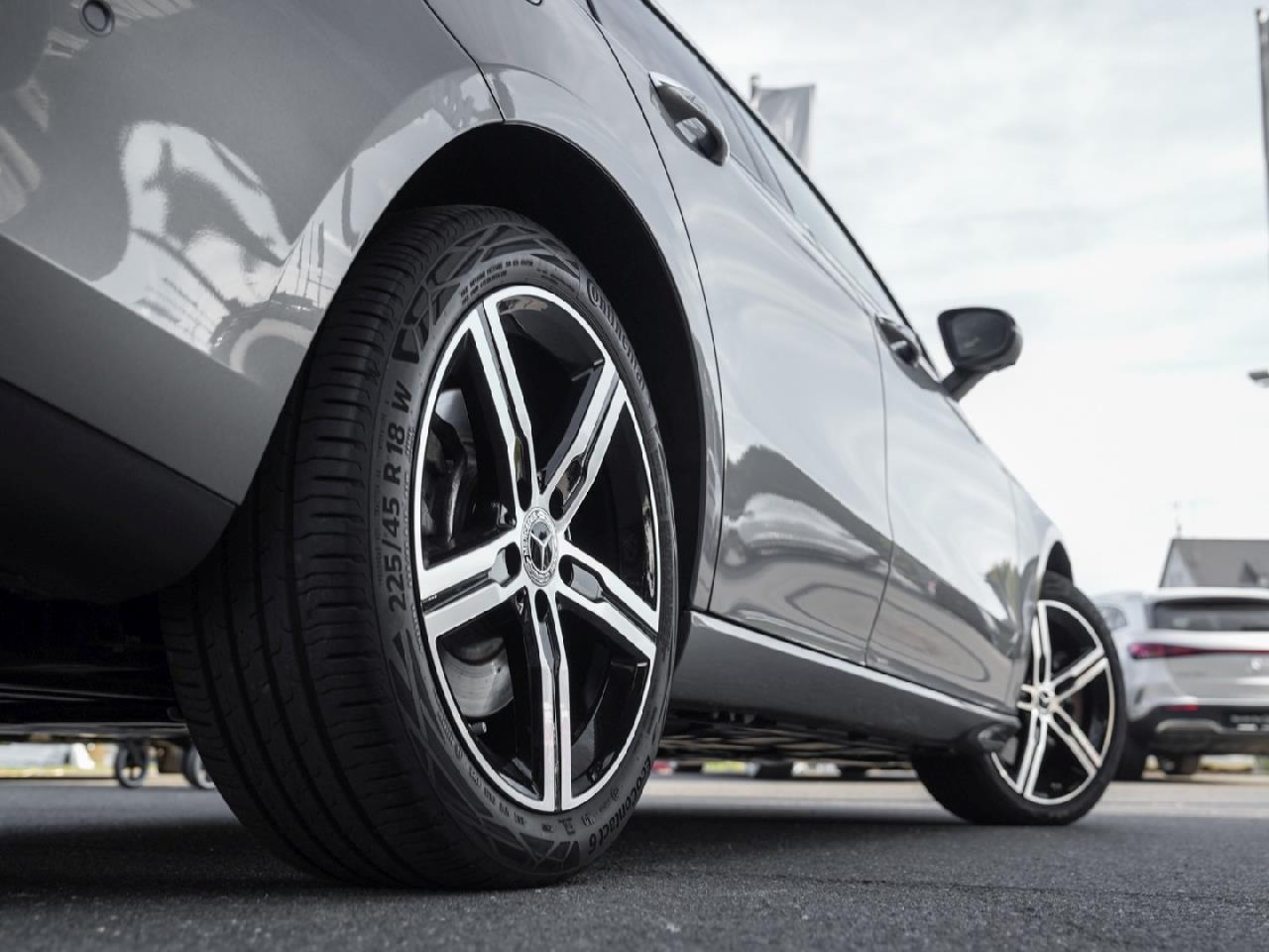 Mercedes-Benz CLA 250 e SB Progressive Distronic 360° HUD AHK