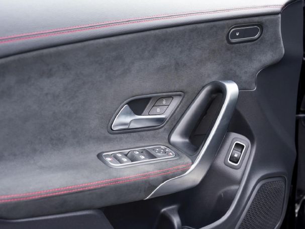 Mercedes-Benz CLA 250 e SB AMG Distronic Panorama Kamera AHK