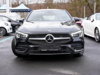Mercedes-Benz CLA 250 e SB AMG Distronic Panorama Kamera AHK
