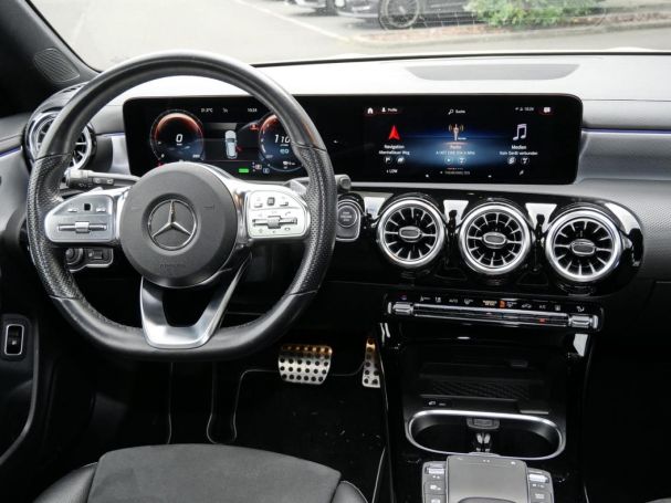 Mercedes-Benz CLA 250 e SB AMG Night Edition2020 Navi Kamera