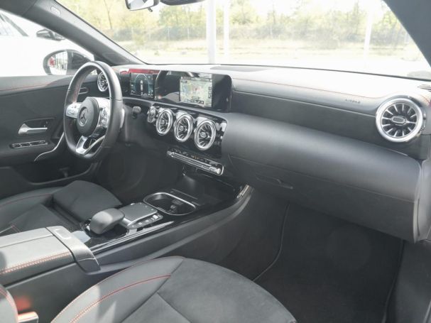 Mercedes-Benz CLA 250 e SB AMG Night Distronic Panorama HeadUP