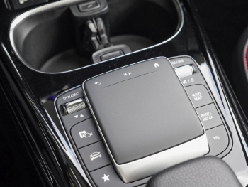 Mercedes-Benz CLA 35 4M SB Night MBUX Navi Distronic Panorama