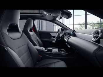 Mercedes-Benz CLA 35 4M SB Night MBUX Navi Distronic Panorama