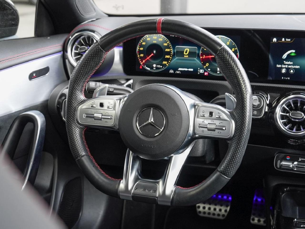 Mercedes-Benz CLA 35 4M SB Night MBUX Navi Distronic Panorama