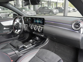 Mercedes-Benz CLA 35 AMG 4M SB Night MBUX Navi Distronic Panorama