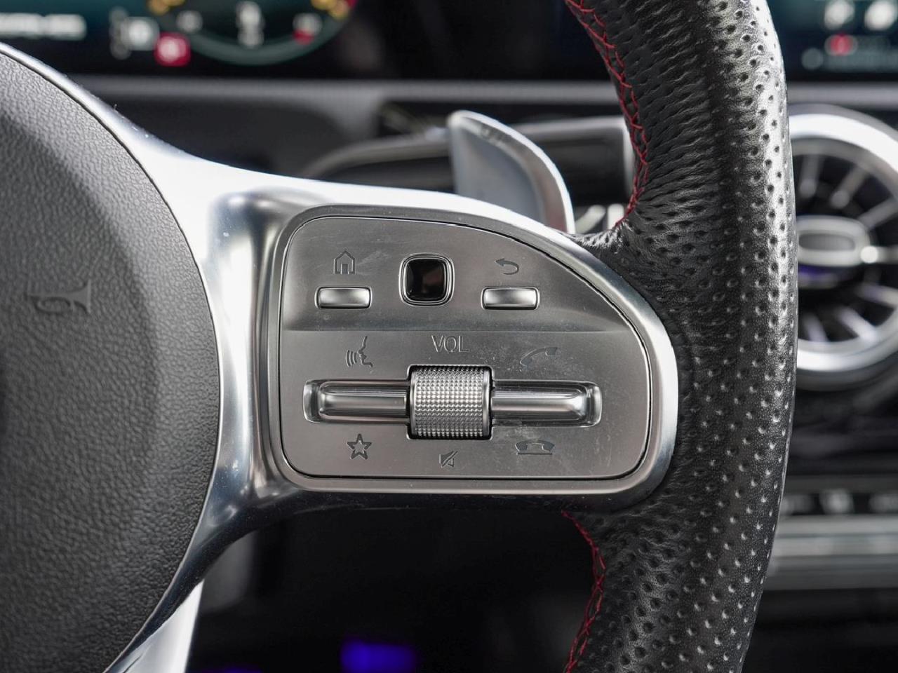 Mercedes-Benz CLA 35 AMG 4M SB Night MBUX Navi Distronic Panorama