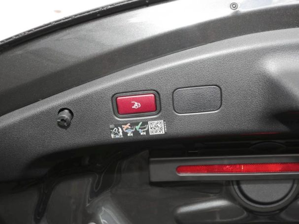 Mercedes-Benz CLE 200 4MATIC Cabriolet AMG Distronic Memory