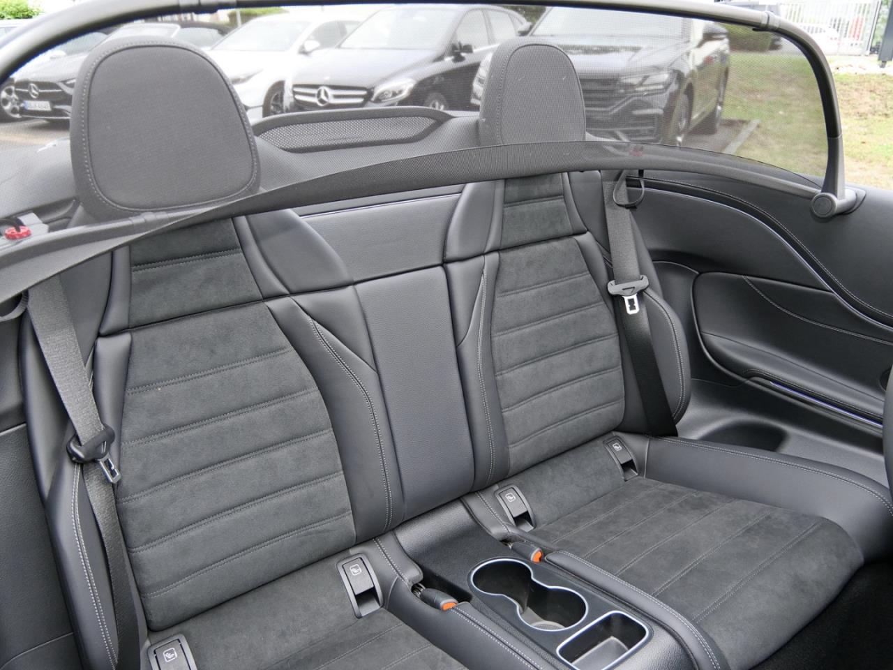 Mercedes-Benz CLE 200 Cabrio AMG Distronic Memory 360°