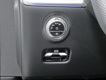 Mercedes-Benz CLE 200 Cabrio AMG Distronic Memory 360°