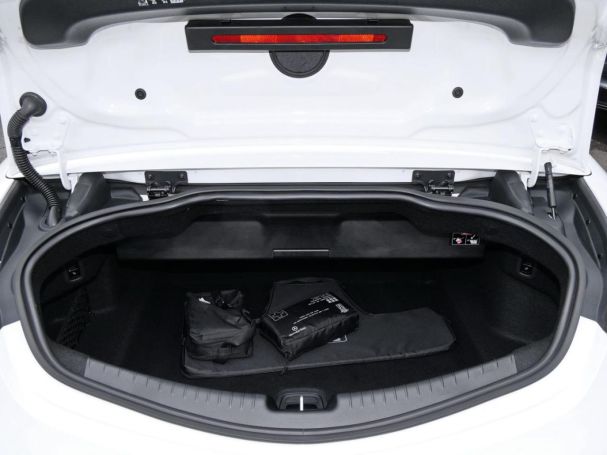 Mercedes-Benz CLE 200 Cabrio AMG Distronic Memory 360?