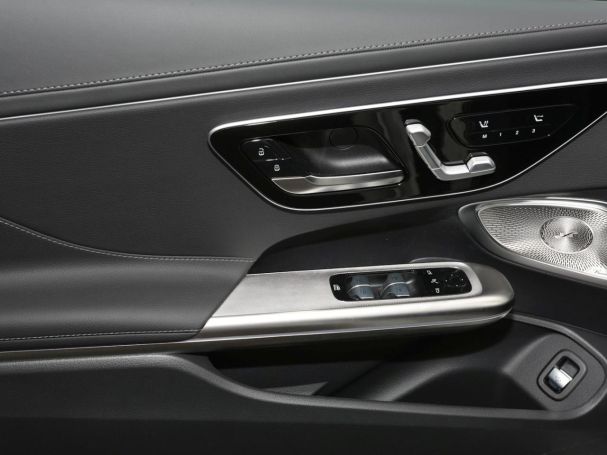 Mercedes-Benz CLE 200 Cabriolet AMG Night Burmester 360°