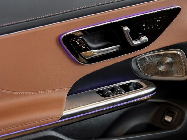 Mercedes-Benz CLE 220 d Cabrio AMG Night HeadUp Memory 360°