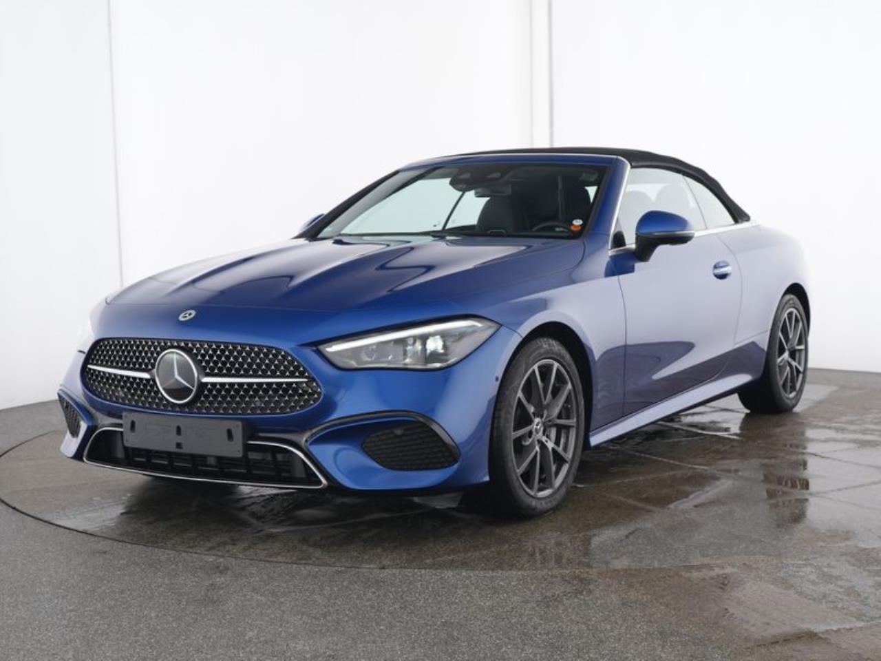 Mercedes-Benz CLE 220 d Cabrio Avantgarde Distronic Kamera
