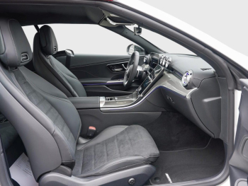 Mercedes-Benz CLE 220 d Cabriolet AMG Night Distronic 360° AHK