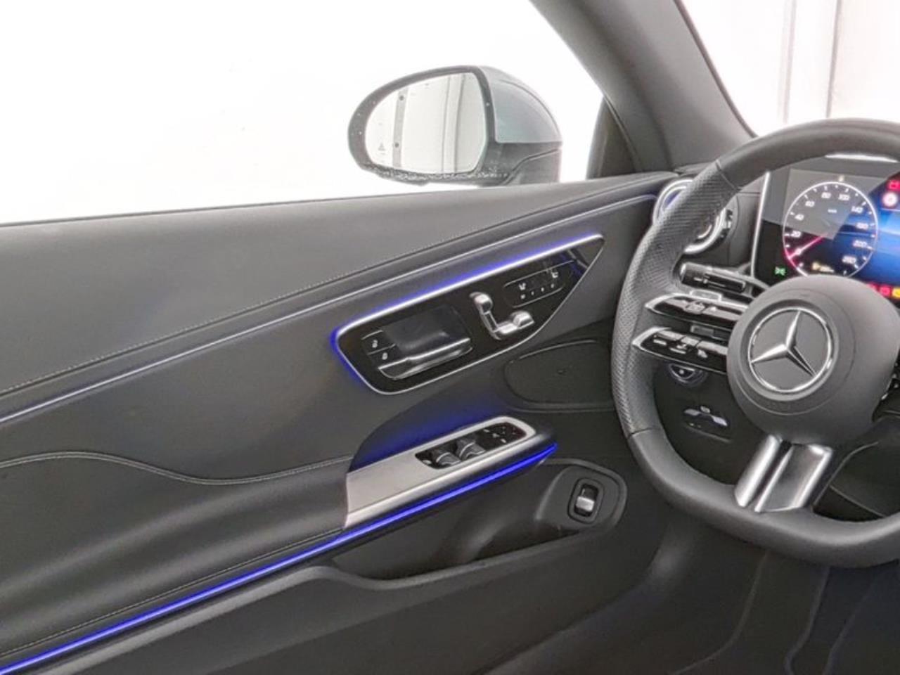 Mercedes-Benz CLE 300 4M Cabrio AMG Distronic HeadUp 360°