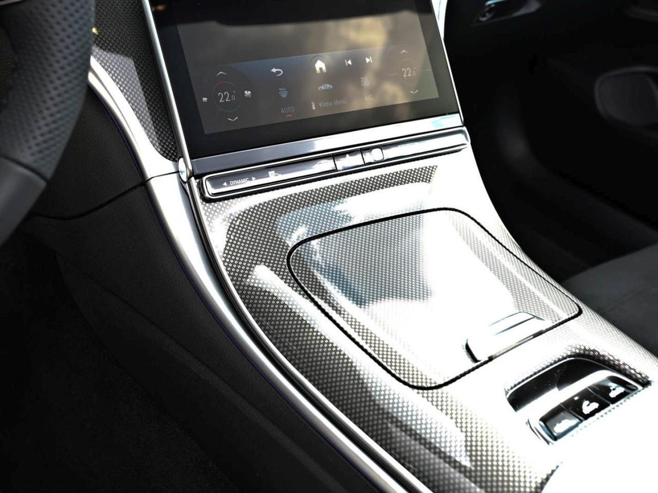 Mercedes-Benz CLE 300 4MATIC Cabriolet AMG Night Distronic AHK