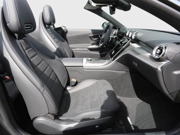 Mercedes-Benz CLE 300 4MATIC Cabriolet AMG Night Distronic AHK