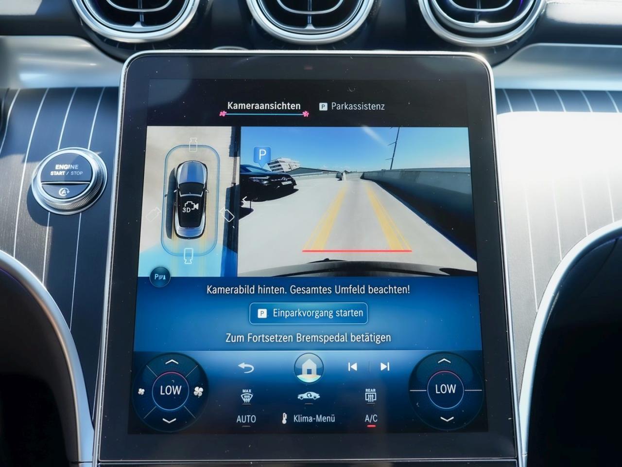 Mercedes-Benz CLE 300 4MATIC Cabriolet AMG 360? Distronic HUD