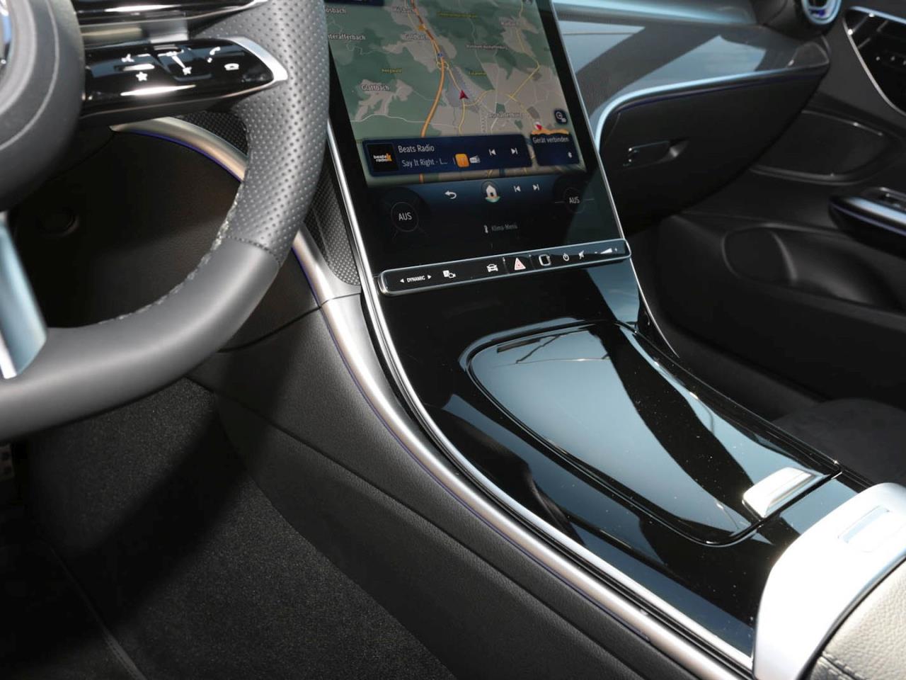 Mercedes-Benz CLE 200 Coupé AMG MBUXNavi-Prem. Distronic 360°