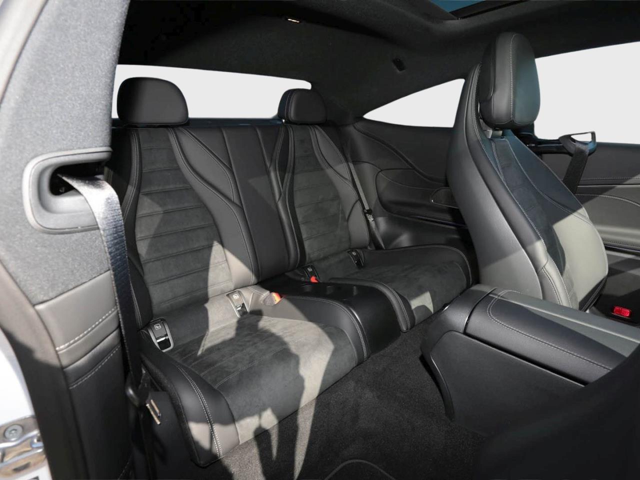 Mercedes-Benz CLE 200 Coupé AMG Night Panorama Distronic 360°