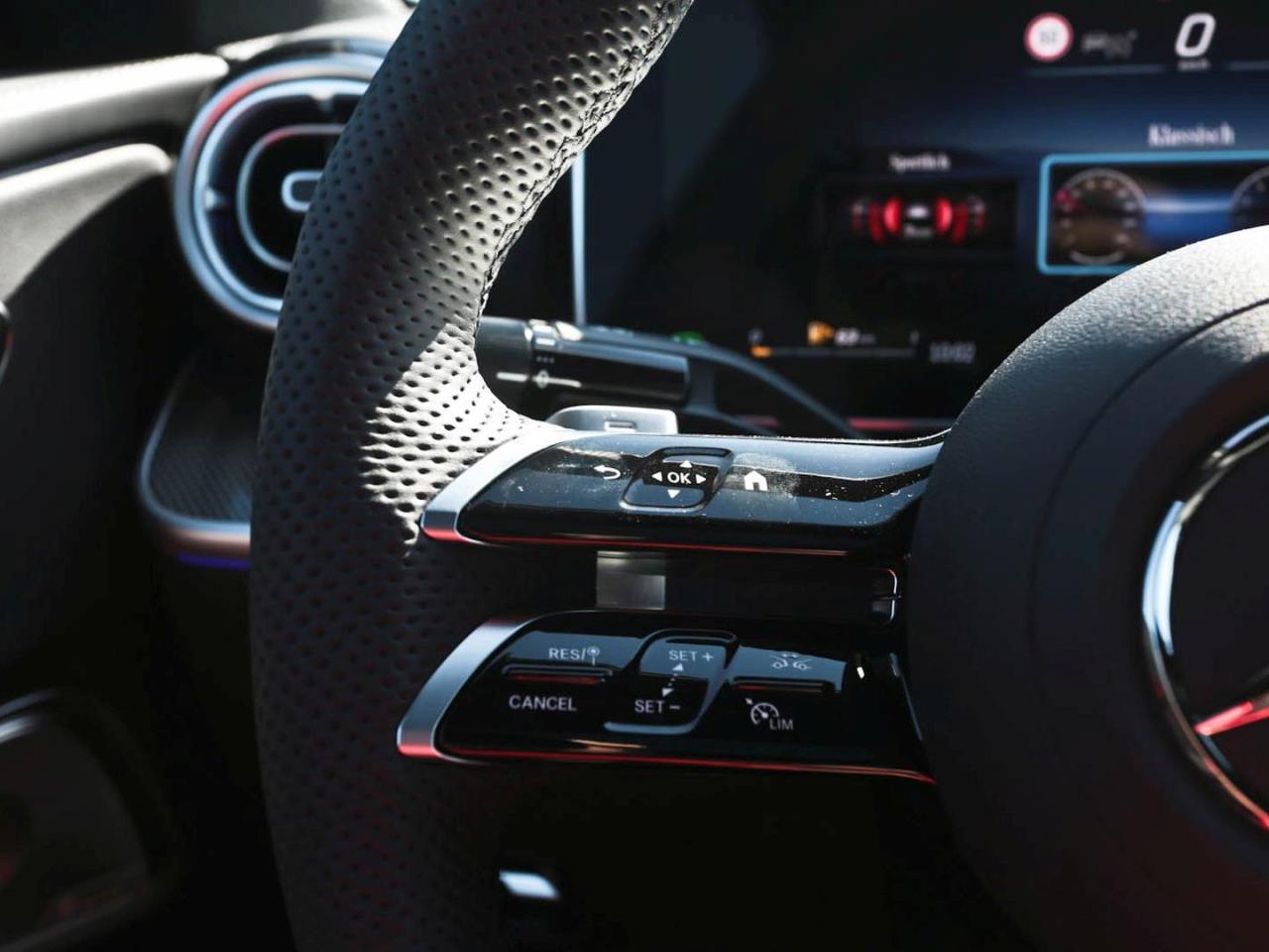 Mercedes-Benz CLE 200 Coupé AMG Night Panorama Distronic 360°