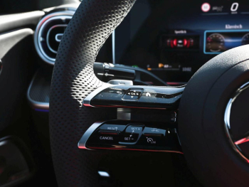 Mercedes-Benz CLE 200 Coupé AMG Night Panorama Distronic 360°