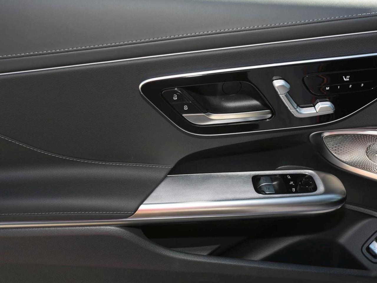 Mercedes-Benz CLE 200 Coupé AMG Night Panorama Distronic 360°