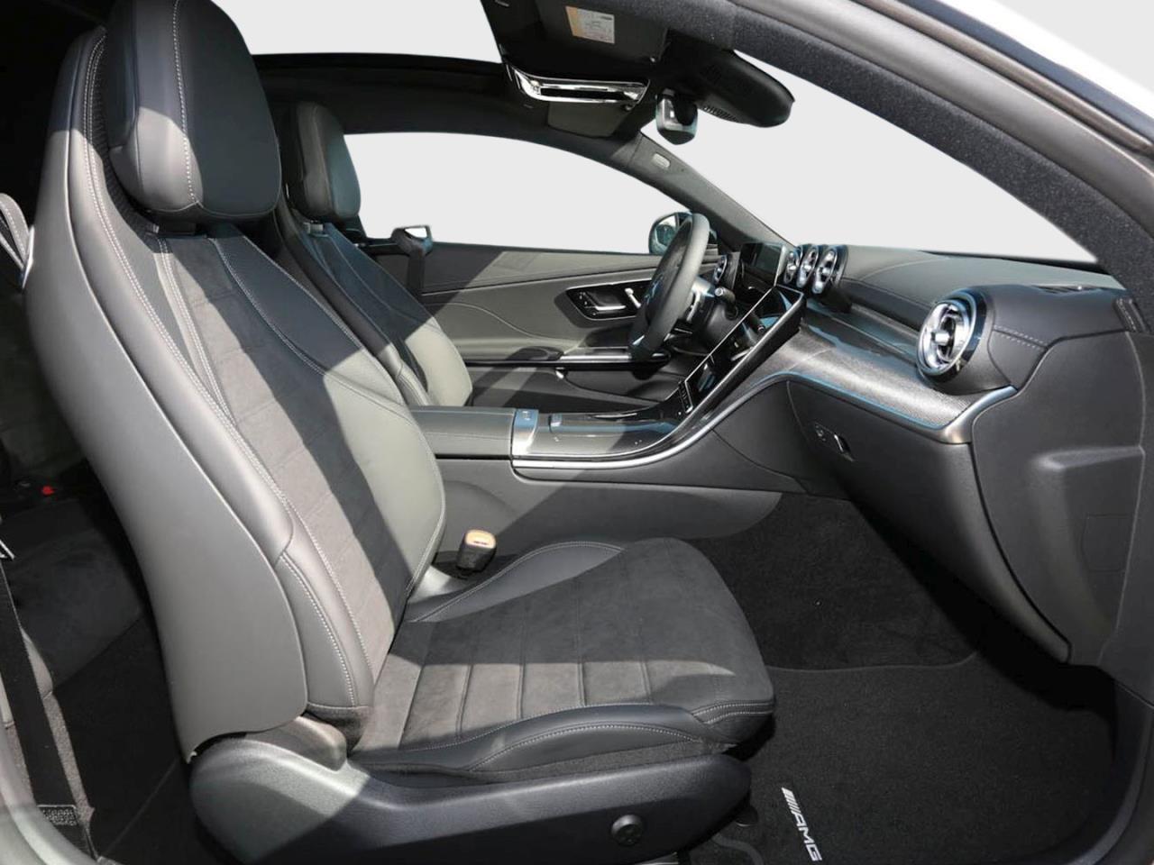 Mercedes-Benz CLE 200 Coupé AMG Night Panorama Distronic 360°