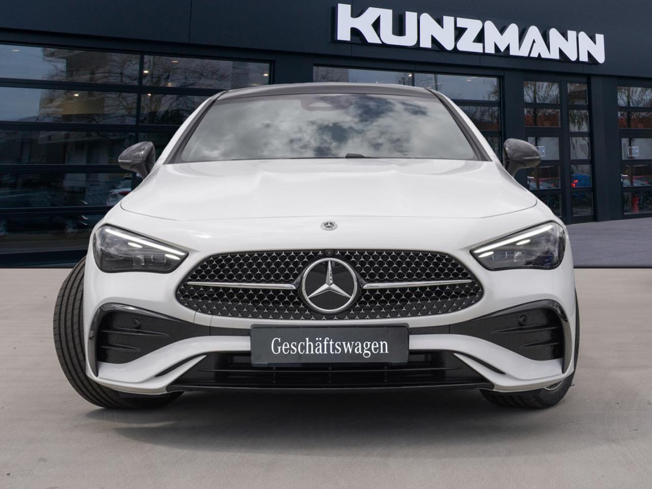 Mercedes-Benz CLE 220 d Coupé AMG Night Distronic Panorama 360?
