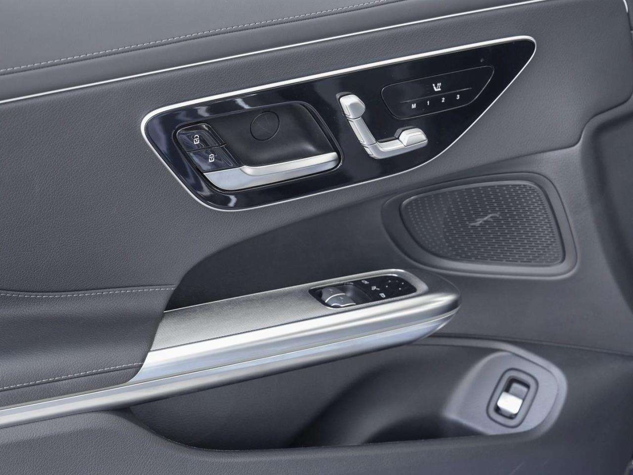 Mercedes-Benz CLE 300 4M Coupé AMG Night Distronic Memory 360°