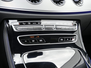 Mercedes-Benz CLS 400 d 4M AMG Distronic Schiebedach 360°