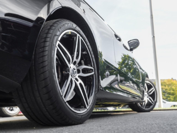 Mercedes-Benz E 400 4M Cabrio AMG Night Kamera Burmester
