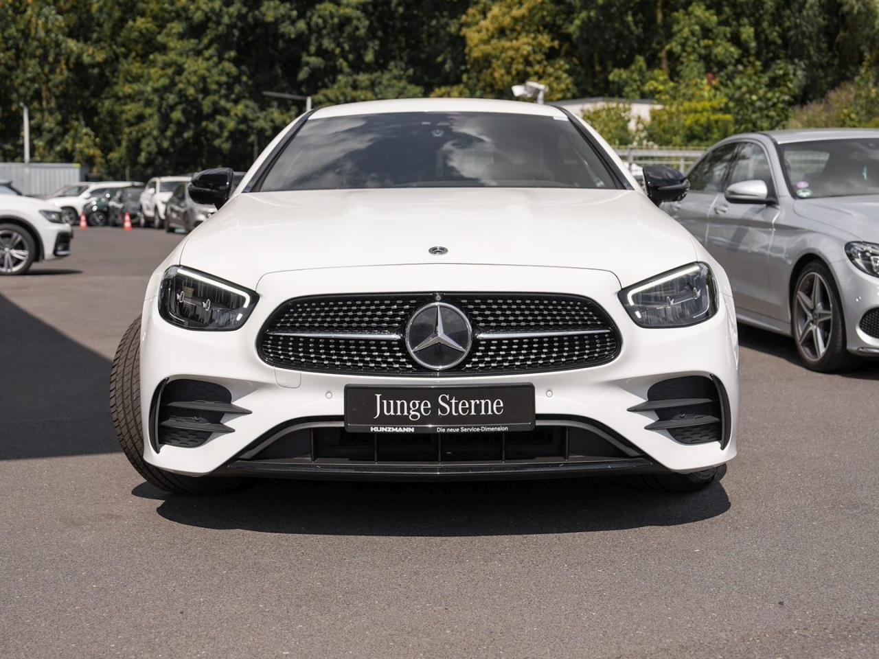 Mercedes-Benz E 300 Coupé AMG Night MBUXNavi+ Burmester 360°