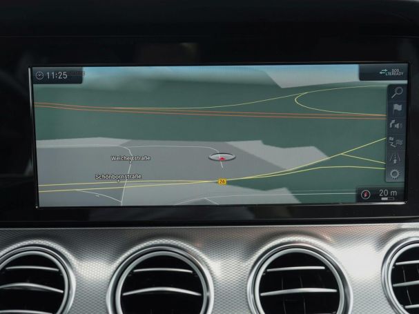 Mercedes-Benz E 200 d T Avantgarde Schiebedach Standhzg Kamera