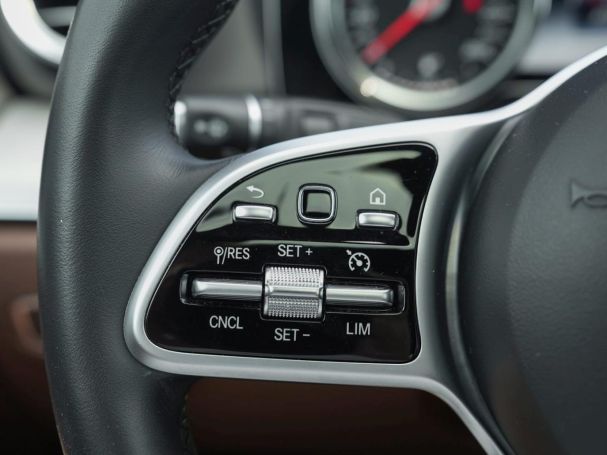 Mercedes-Benz E 200 d T Avantgarde Schiebedach Standhzg Kamera